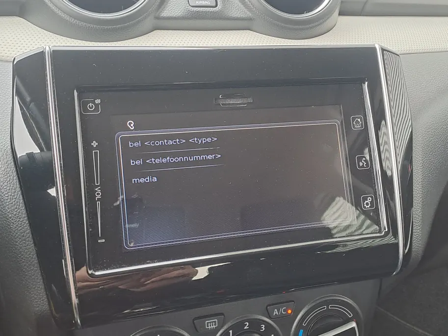 Suzuki Swift 1.2 Select AUTOMAAT | Airco | Stoelverwarming | DAB | Camera | Bluetooth | Apple Carplay / Android Auto