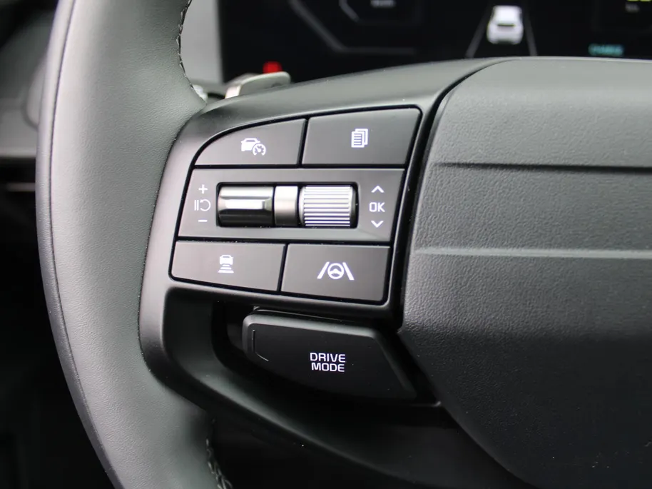Kia EV6 Light Edition 63 kWh | Stuur-/stoelverwarming | Camera | 19' LM | LED | Cruise adapt. | Clima | Draadloze telefoonlader | 17% bijtelling |
