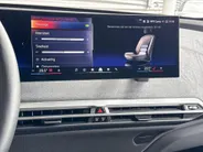 BMW iX xDrive45 101 kWh
