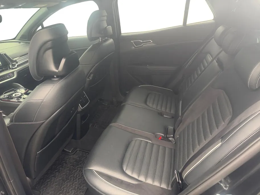Kia Sportage 1.6 T-GDi Plug-in Hybrid AWD GT-PlusLine | PANO | ADAPTIEVE CRUISE | STUUR/STUUR VERWARMING | RIJKLAARPRIJS|