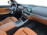 BMW 3 Serie Touring 320e Business Edition Plus | Dealer onderhouden! | 1e Eigenaar | Trekhaak | Achteruitrijcamera | Elektr. Achterklep | Lederen bekleding | Virtual cockpit | 12 maanden garantie
