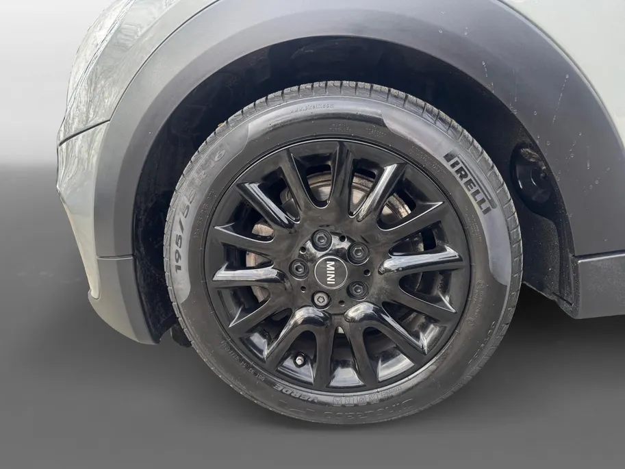 MINI Cooper 1.5 Cooper Business Edition Automaat | Navi | Clima | Cruise Control | LM Velgen | LED-Koplampen