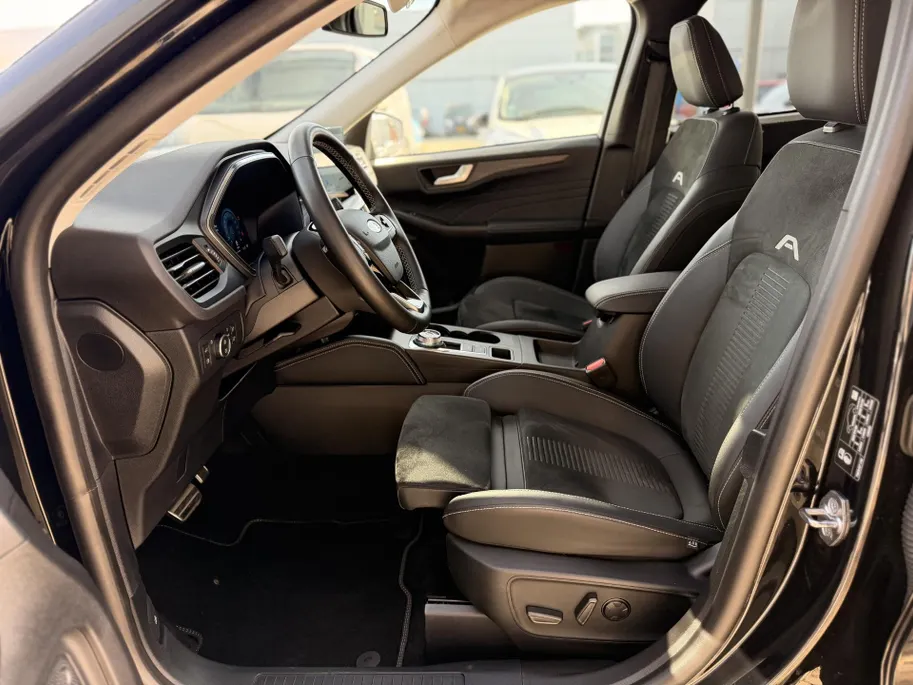 Ford Kuga 2.5 PHEV Active X DRIVER ASSISTANCE PACK I WINTER PACK I ELEK TREKHAAK I HUD I APPLE CARPLAY / ANDROID AUTO