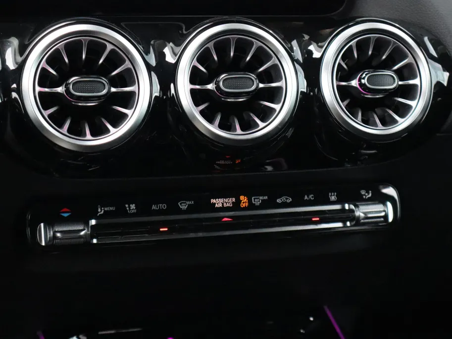 Mercedes-Benz GLA 250 e Business Solution AMG Limited