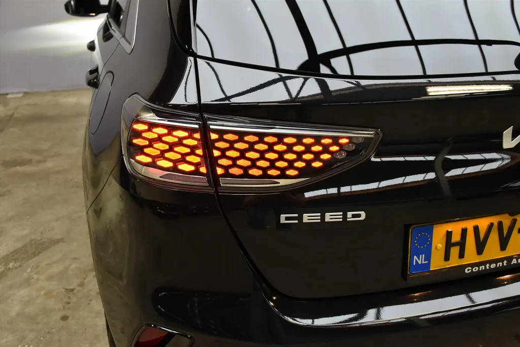 Kia Ceed 1.0 T-GDi 100pk Design Edition
