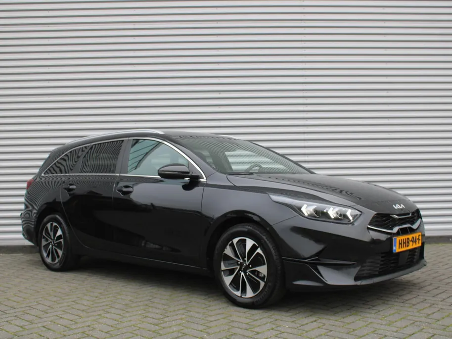 Kia Ceed Sportswagon 1.0 T-GDi MHEV Design Edition | Stuur-/stoelverwarming | Cruise adapt. | Camera | 16' LM | Dodehoekdetectie | JBL audio | LED |