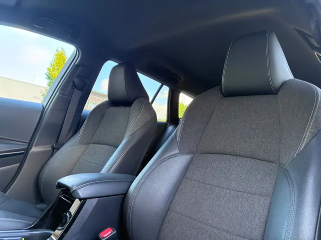 Toyota Corolla Touring Sports 1.8 Hybrid Dynamic | Parkeersensoren | Stoelverwarming