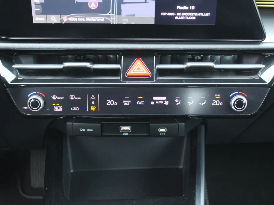 Kia Niro EV DynamicLine 64.8 kWh | 17' LM | Airco | Cruise | Camera | Navi | PDC |