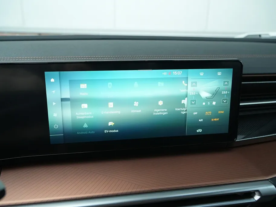 KGM Torres EVX Platinum | Warmtepomp | Leder | carplay | Navi | Camera