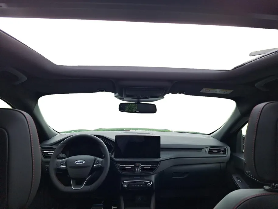 Ford Kuga 2.5 PHEV ST-Line X | Black Pack | Winterpack | Matrix Ledkoplampen | Panoramadak | El. Trekhaak | 20' Lichtmetaal | Zwarte spiegels&dak | Adaptive Cruisecontrol | Dodehoekdetectie | 360Camera |