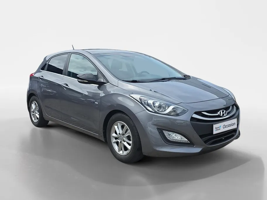 Hyundai i30 1.6 GDI Go! | 1e eigenaar | Volledig onderhouden! | Navigatie | Cruise Control | Achteruitrijcamera | Elektr. ramen | Climate Control | 12 maanden garantie!