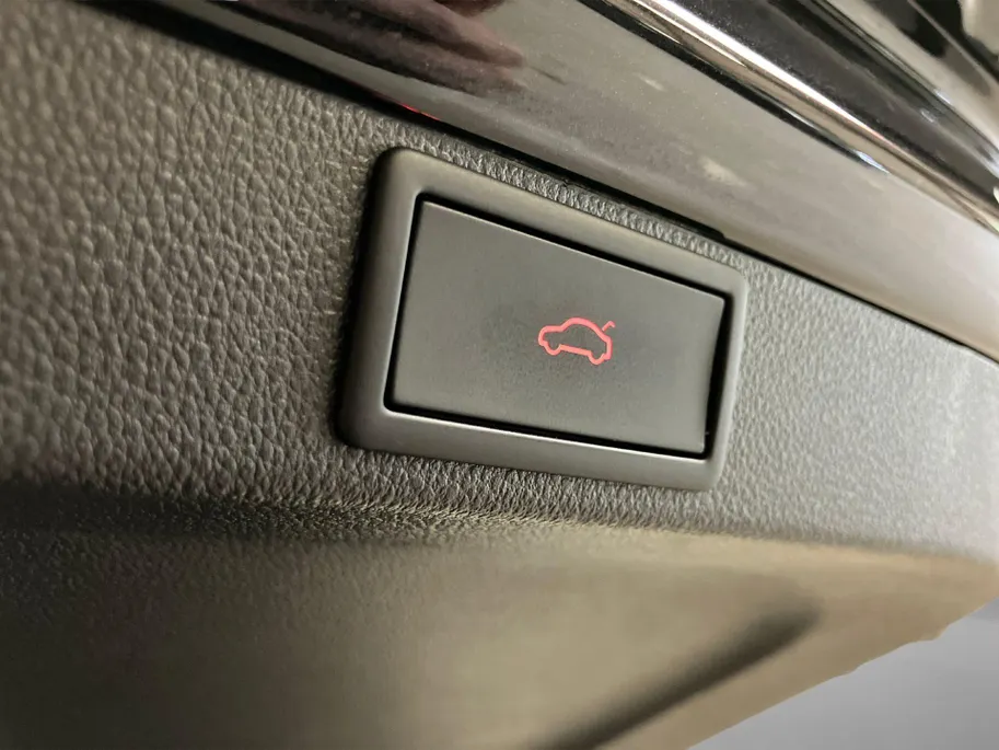 Škoda Octavia Combi 1.4TSI 180kW/245PK iV PHEV RS · Navigatie · Leder/Alcantara · Apple/Android Car Play · Elektrische stoelverstelling ·