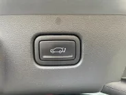 Hyundai Kona 1.6 GDI HEV Comfort Smart | Navigatie| Climate Controle| Lichtmetalen velgen| Parkeer sensoren| Camera| Dealer onderhouden