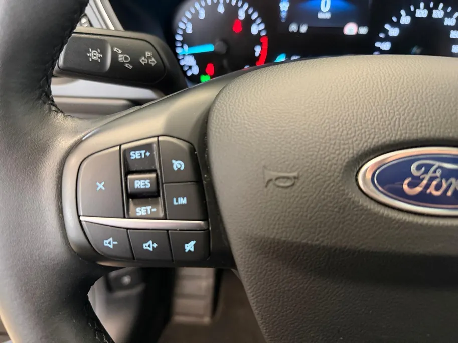 Ford Kuga 1.5 ECOBOOST | TITANIUM | 1600KG TREKGEWICHT | NL-AUTO |