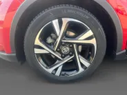 Toyota C-HR 1.8 Hybrid Dynamic | Climate | Adap cruise | LM Velgen 18'| Apple CP / Android auto |