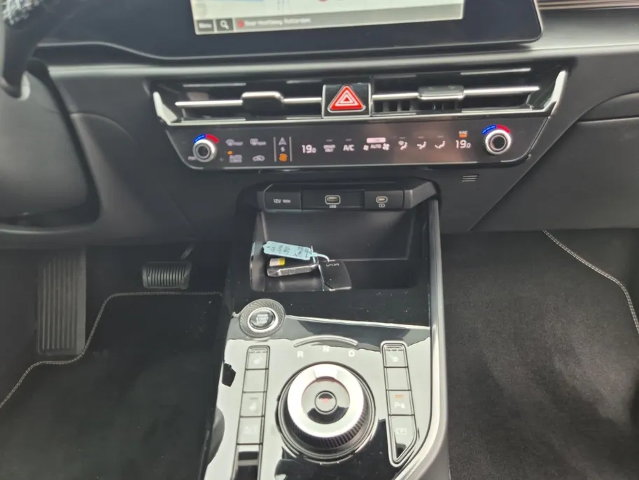 Kia Niro 1.6 GDi Hybrid DynamicPlusLine | Cruise Control | Climate Control | Open Dak | Camera | Stoelverwarming | Stuurverwarming | Elektrische Kofferbak | Trekhaak |