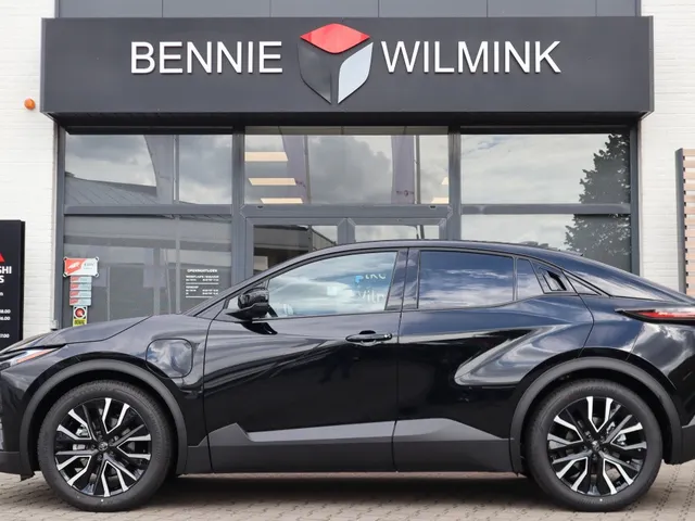 Toyota C-HR+ First Edition 77 kWh | Stuur/Stoel Verwarming | 20 Inch