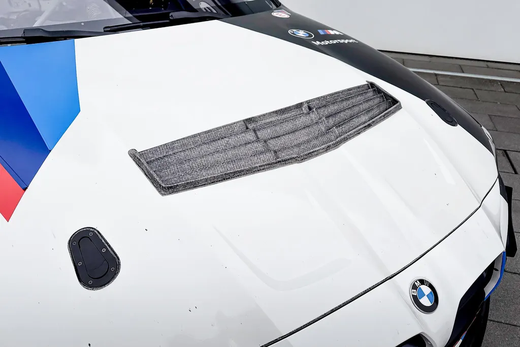 BMW M4 GT4 405kW