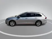 Volkswagen Golf Variant 1.0eTSI/110PK Life DSG · Navigatie · Camera + Parkeersensoren · Apple/Android Car Play · Stoelverwarming · Elektrische stoelverstelling ·