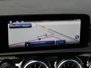 Mercedes-Benz A-Klasse 250 e Business Line l Keyless l Achteruitrij camera l Stoelverwarming