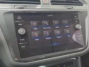 Volkswagen Tiguan 1.5 TSI Life Business | Cruise control adaptief | Navi | Camera | Apple carplay | Andriod Auto