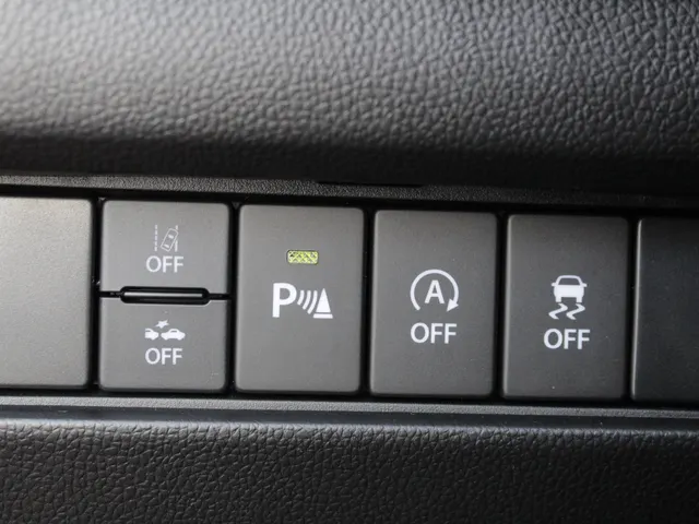 Suzuki Swift 1.2 Style Smart Hybrid Automaat | Navi | Adap. Cruise | Clima | Camera | Lm-Velgen
