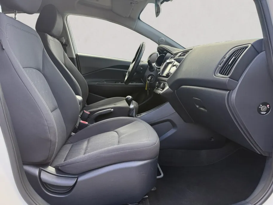 Kia Rio 1.2 CVVT ExecutiveLine | Camera |