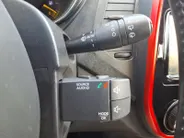 Renault Captur 0.9 TCe Xmod airco (automatisch) , navi , trekhaak , stoelverwarming , cruise , tel , usb , lm velgen .