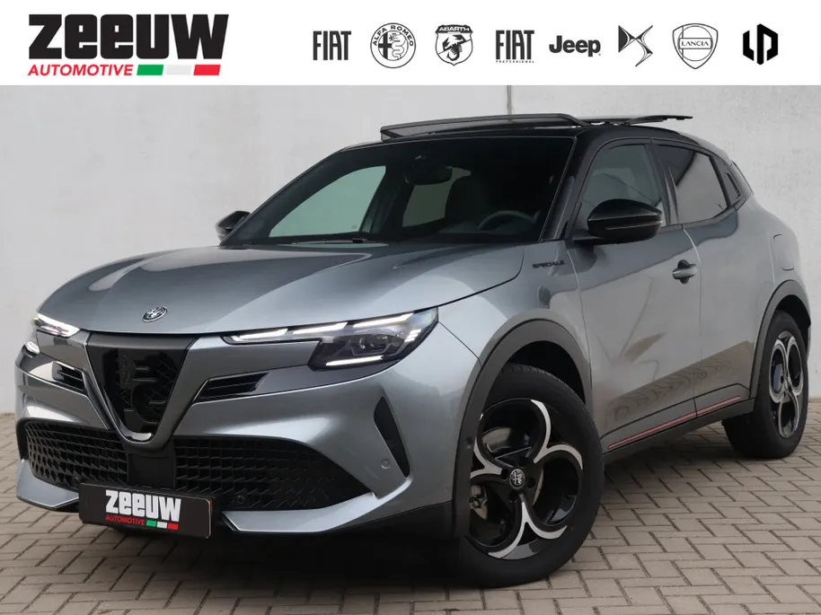 Alfa Romeo Junior 1.2 Turbo 136 PK Ibrida Speciale | Techno | Pano | Camera | Navi
