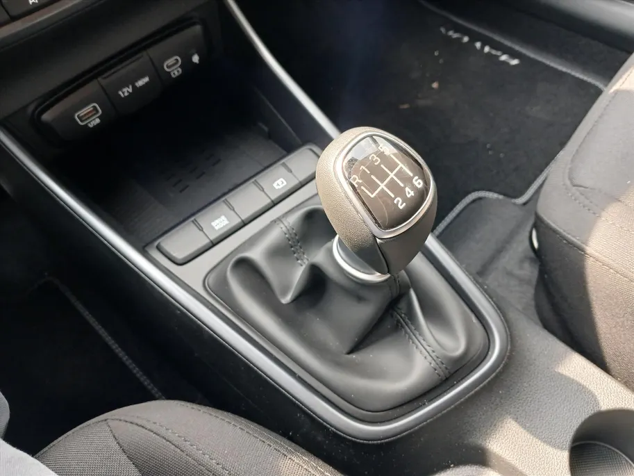 Hyundai Bayon 1.0 100PK Comfort / DIRECT LEVERBAAR! / Demonstratieauto / SCHERP GEPRIJSD! /