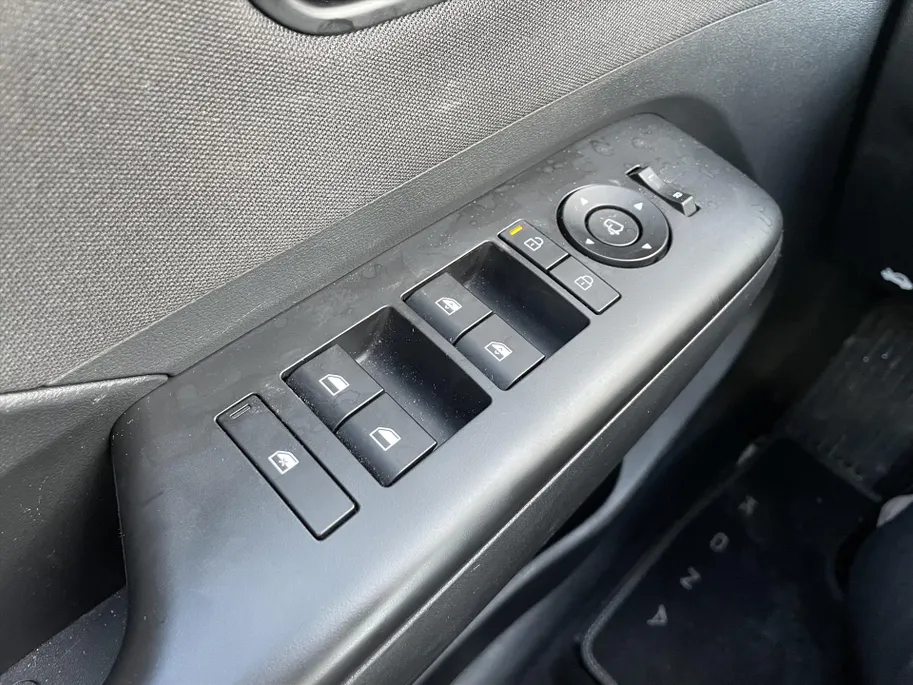 Hyundai Kona 1.6 GDI HEV 141pk Comfort Smart / Navi / Stoelverwarming