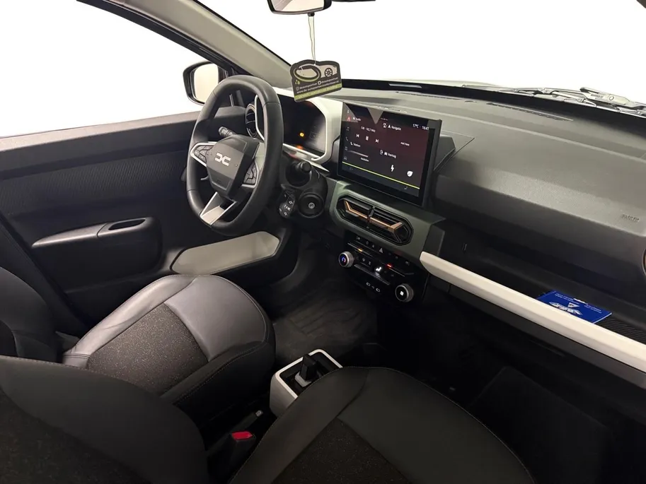 Dacia Spring Extreme 65 26.8 kWh AUTOMAAT CAMERA APPLE CARPLAY ANDROID AUTO HOGE INSTAP AIRCO CRUISE CONTROLE PAS 8000KM