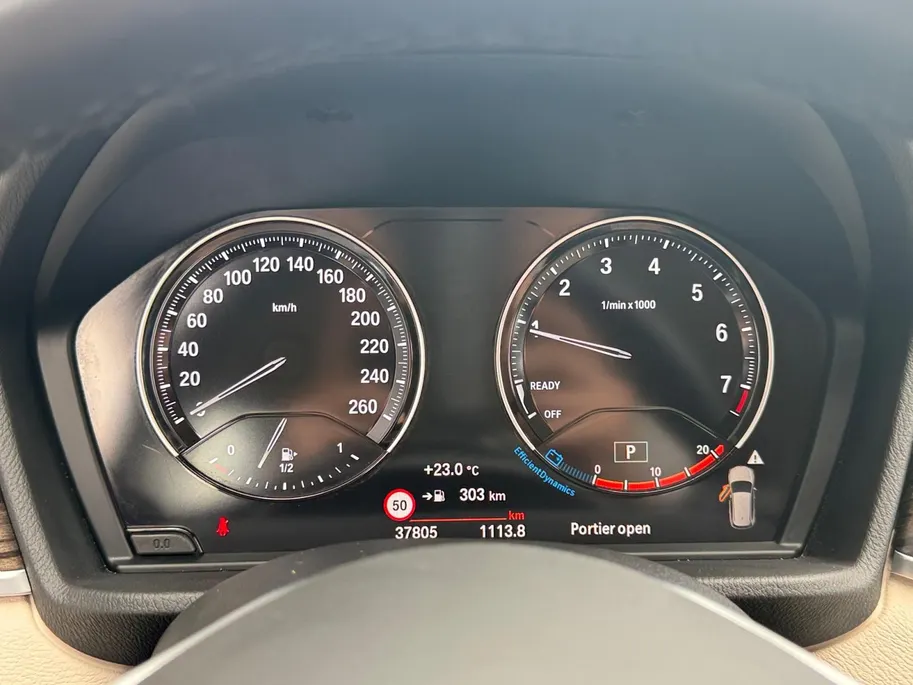 BMW X1 sDrive18i Business Edition Plus | Trekhaak | Leder | Navi | Stoelverwarming | Head-Up Display | Ambient Lighting | NL AUTO | Cruise Control | Climate Control | 12 maanden Bovag garantie |