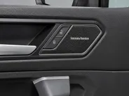 Volkswagen Tiguan 1.5 TSI 150pk DSG R-Line · Panoramadak · Camera · Trekhaak · Harman Kardon Sound  · Apple/Android Car Play · Keyless · Matrix LED · Stuur- & Stoelverwarming ·