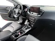 Kia XCeed 1.6 GDi PHEV DynamicPlusLine | Panoramadak | Camera | Stoel/Stuurverwarming | Apple Carplay/Android Auto | Adaptieve Cruise Control | Lichtmetalen Velgen |