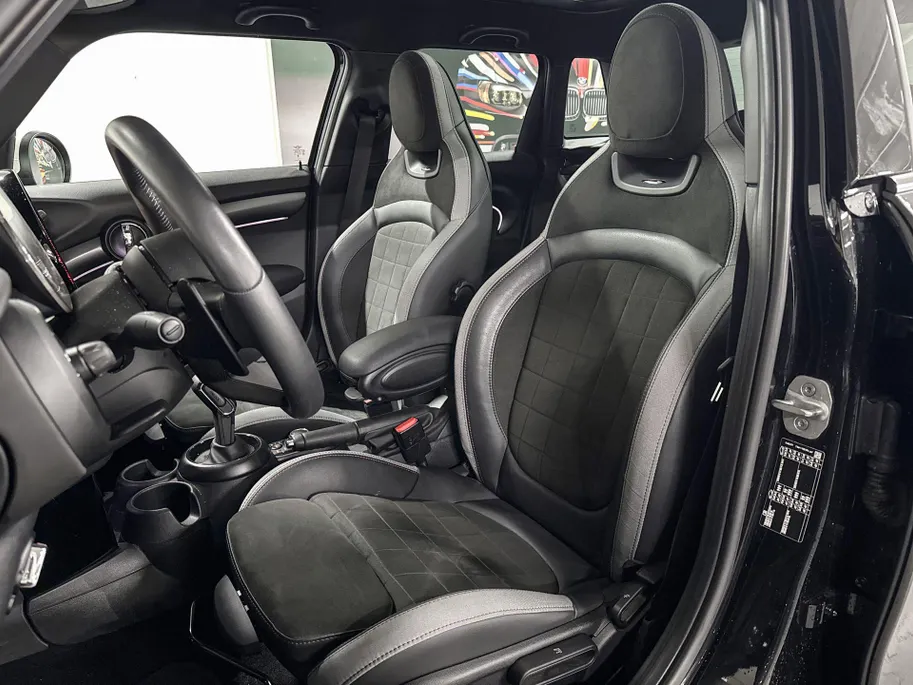 MINI Cooper 5-deurs Cooper S John Cooper Works