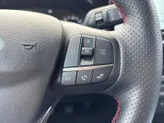 Ford Focus Wagon 1.0 EcoBoost Hybrid ST Line | Winterpack | Apple Carplay/Android Auto | Parkeersensoren | Cruise Control | Climate Control |