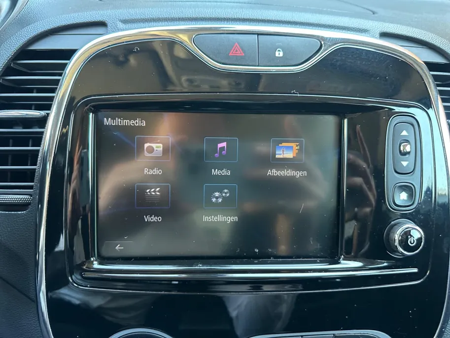 Renault Captur 1.2 TCe Dynamique | Navigatie | Camera | Climate & Cruise Control | Bluetooth | Licht & Regen Sensor | 12 Maanden BOVAG Garantie