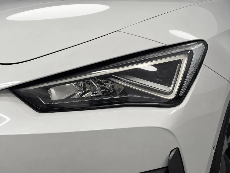 CUPRA Leon 1.5 eTSI 150pk DSG Business Edition · Camera · Apple/Android Car Play · Stoel-& Stuurverwarming · Navigatie · 18'' Inch · Garantie t/m 30-11-2027 of 100.000km