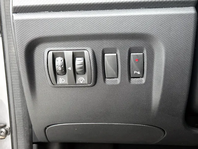 Renault Captur TCe 120PK Expression | Parkeersensoren | KEYLESS | CRUISE CONTROL |