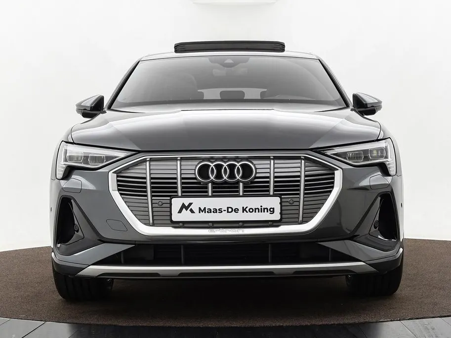 Audi e-tron 55 408pk Quattro S edition 95 kWh · SOH 97% · Panoramadak · Camera · Luchtvering · Elek. Achterklep · 20'' Inch ·