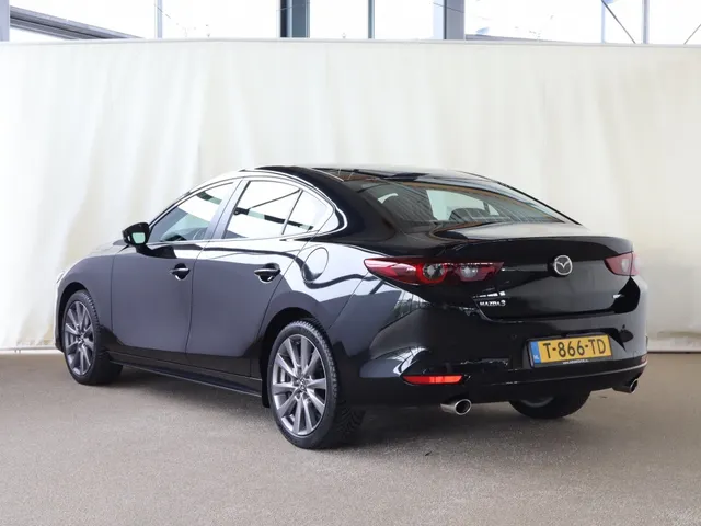 Mazda 3 2.0 e-SA-G Exclusive-line | Head-Up display | Camera