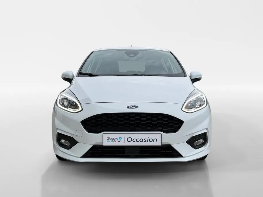 Ford Fiesta 95PK EcoBoost ST-Line | Keyless | Lichtmetalen Velgen | Climate Control | Apple CarPlay/Android Auto | LED Dagrijverlichting | Cruise Control | Armsteun | Elektrische Ramen & Spiegels |