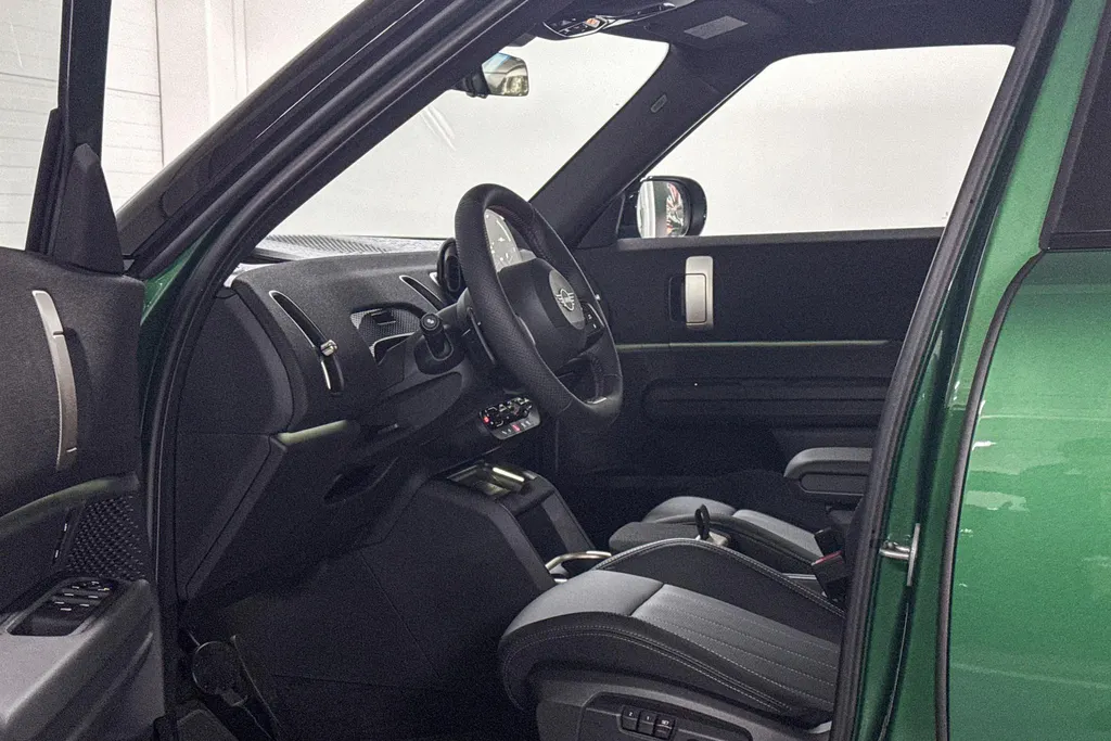 MINI Countryman Electric E John Cooper Works