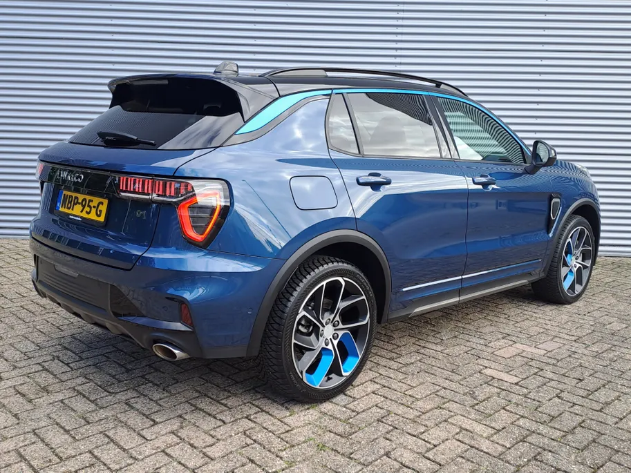 Lynk & Co 01 1.5 PHEV | SOH 97,3% | Automaat | Camera | Navigatie | Climate Control | Trekhaak afneembaar | Apple Carplay/Android Auto | DAB | Keyless entry | Keyless start | Stoel verw.