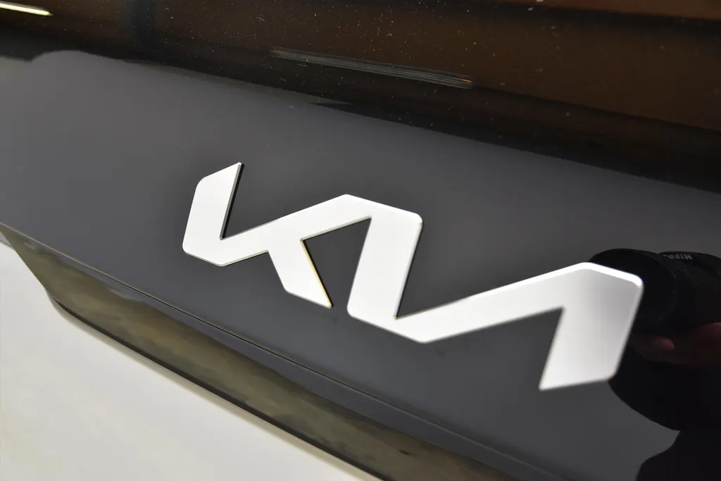 Kia PV5 Passenger 71,2 kWh Plus NIEUW