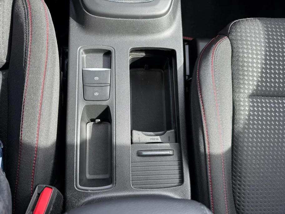 Ford Focus Wagon 1.0 EcoBoost Hybrid ST Line X AUTOMAAT | TREKHAAK | 18 INCH DESIGN | GROOT SCHERM | WINTER PACK