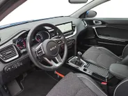 Kia Ceed Sportswagon 1.5 T-GDi DynamicPlusLine 160 PK | Dealer onderhouden | Fabrieksgarantie | Camera | Carplay | Cruise Control Adaptief | stoelverwarming | NAP | 12 Maanden BOVAG Garantie |