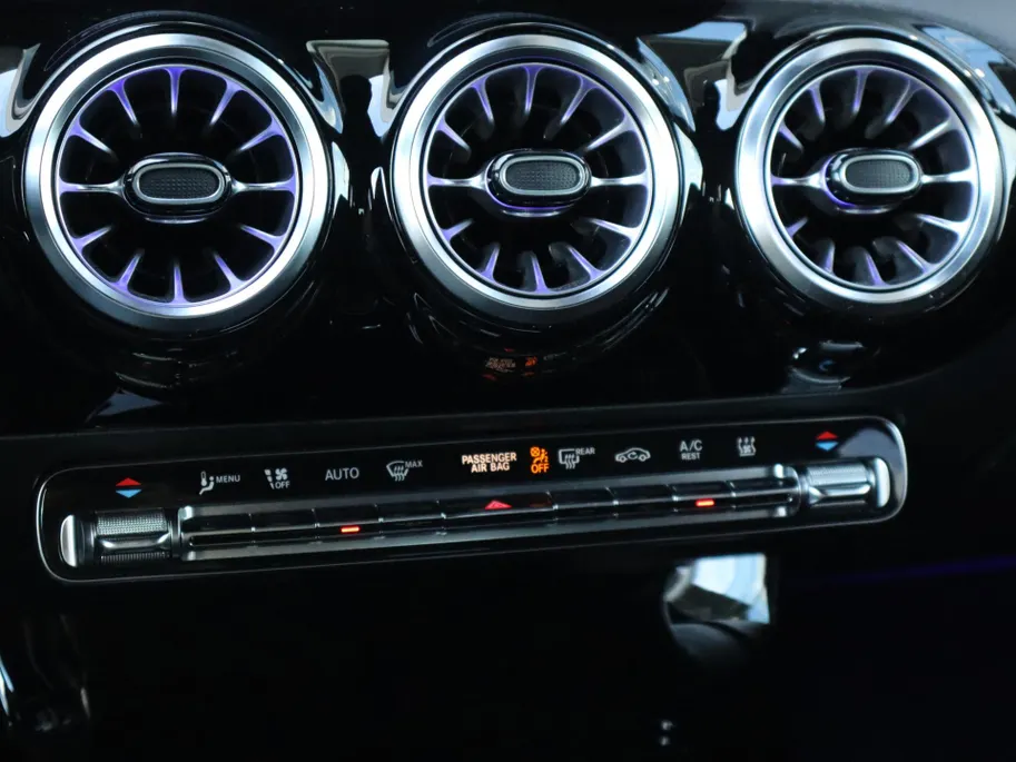 Mercedes-Benz CLA Shooting Brake 250e AMG Line Panorama dak l Stoelverwarming l Trekhaak