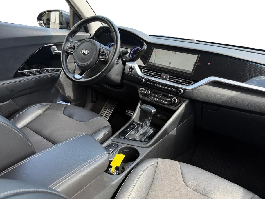 Kia Niro 1.6 GDi Hybrid DynamicPlusLine | Parkeerhulp | Apple Carplay | Android Auto | Navigatie | Lane-Assist | Stoel- stuurverwarming |